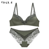 New Fashion Lingerie Thin Cotton Bra Panties Set Lace Brassiere Wire Free Bra Set Deep V Sexy Underwear Set Women Embroider Bras