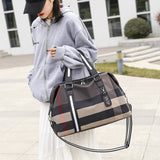 Gym Bag 2023 New Nylon Large Sports Luggage Women Men Travel Weekend Fitness Shoulder Crossbody Fashion Foldable Shopper Handbag